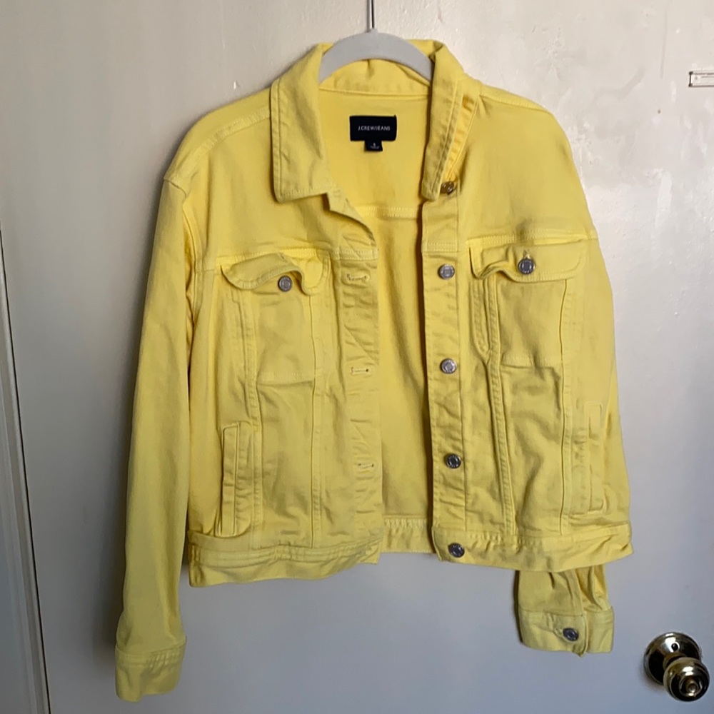 Super cute light yellow jean jacket!